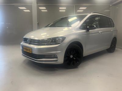 Financial Lease Volkswagen Touran Comfortline Business 1.0TSi
