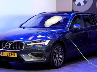 Financial Lease Volvo V60 2.0 T8 AWD 287kW