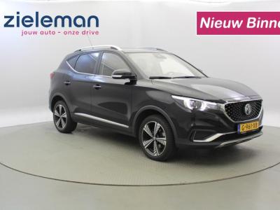 Financial Leas MG ZS Luxury 45 kWh - Panorama
