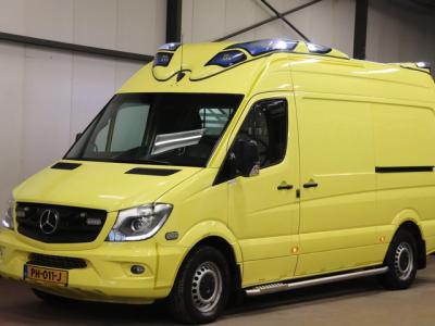 Financial Leas Mercedes-Benz Sprinter 319 CDI L2H2 AMBULANCE AUTOMAAT