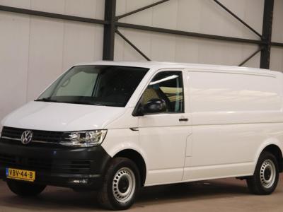 Financial Lease Volkswagen Transporter 2.0 TDI L2H1 DSG AUTOMAAT TREKHAAK