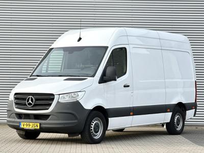 Financial Leas Mercedes-Benz Sprinter 317 CDI L2H2 RWD