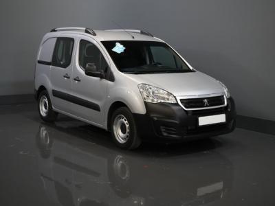 Financial Leas Peugeot Partner 1.6 HDi BPM VRIJ! Ready2Go PDC