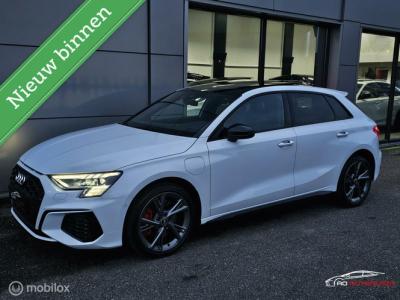 Financial Leas Audi A3 Sportback 45 TFSI e 3x S-Line Competition Pano