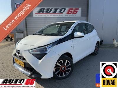 Financial Lease Toyota Aygo 1.0 VVT-i x-joy Delear onderhouden Camera Airco