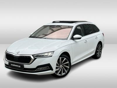 Financial Leas Škoda Octavia Combi 1.4 TSI iV PHEV 204PK Style