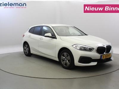 Financial Leas BMW 1-serie 118i - Lane Assist
