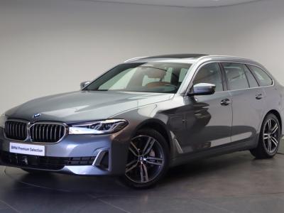 Financial Lease BMW 5 Serie Touring 530e High Executive Luxury Line Automaat