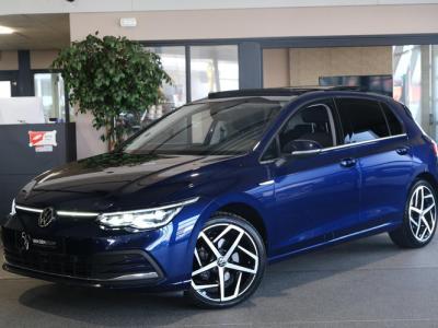 Financial Lease Volkswagen Golf 1.5 eTSI Style DSG 150pk Pano Navi ACC CAM Massage Dodehoek Sfeerverlichting