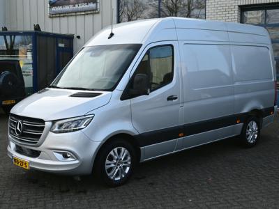 Financial Leas Mercedes-Benz Sprinter 319 CDI 3.0 V6 L2H2