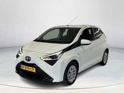 Financial Leas Toyota Aygo 1.0 VVT-i x-play Automaat