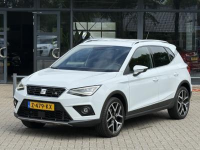 Financial Leas SEAT Arona 1.0 TSI Xcellence Business Intense Automaat