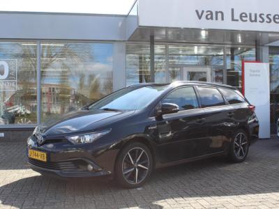 Financial Leas Toyota Auris Touring Sports 1.8 HYBRID DYNAMIC
