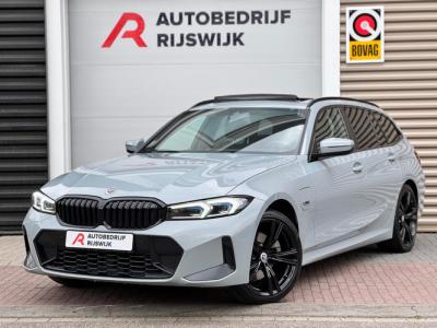 Financial Lease BMW 3 Serie Touring 330e xDrive Pano