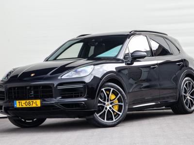 Financial Leas Porsche Cayenne 4.0 Turbo Pano