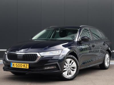 Financial Lease Škoda Octavia Combi 1.0 e-TSI DSG Automaat Business Edition Virtual Trekhaak Clima Cruise Navi LED CarPlay NL-Auto NAP!