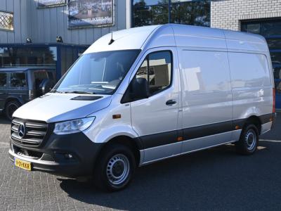 Financial Leas Mercedes-Benz Sprinter 317 CDI L2H2 RWD