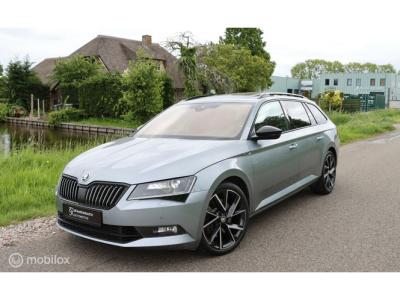 Financial Leas Škoda Superb Combi 2.0 TSI 4x4 Sportline