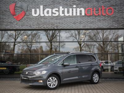 Financial Leas Volkswagen Touran 1.5 TSI Highline 7p