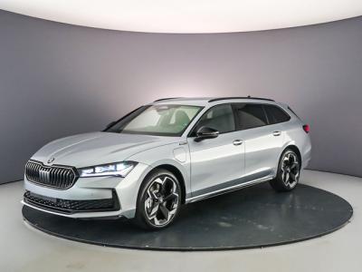 Financial Leas Škoda Superb Combi