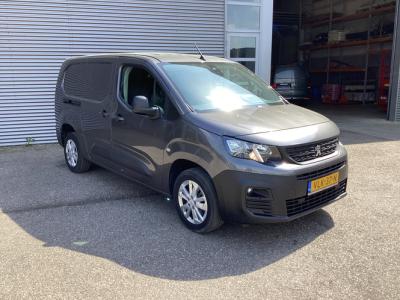 Financial Lease Peugeot Partner 1.5 HDI 130 pk Aut. L2 BPM VRIJ! 3 Pers.