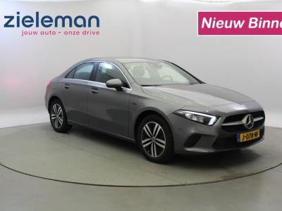 Financial Leas Mercedes-Benz A-Klasse Sedan 250e Plug In Business Solution Luxury Limited Automaat