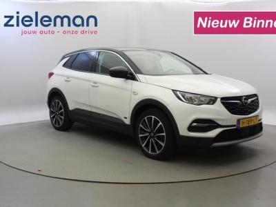 Financial Lease Peugeot 3008 1.6 Turbo Hybrid4 Business Executive - Carplay