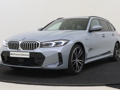 Financial Lease BMW 3 Serie Touring 330e High Executive M Sport Automaat