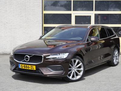Financial Leas Volvo V60 2.0 T4 211PK! Automaat Momentum Pro BJ2020 Lmv 19"