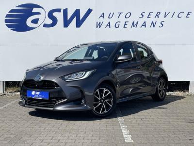 Financial Leas Toyota Yaris 1.5 Hybrid Team D