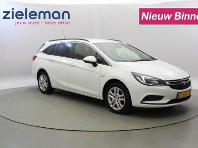 Financial Leas Opel Astra 1.4 Turbo Sports Tourer Business - Navi