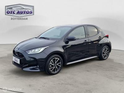 Financial Leas Toyota Yaris 1.5 Hybrid 115 Business pas beurt gehad Automaat Stoel-Stuurverwarming Keyless model 2024