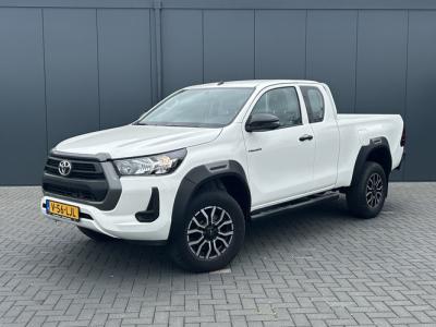Financial Leas Toyota Hilux 2.4 D-4D XTRA CAB