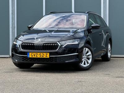 Financial Leas Škoda Octavia Combi 1.5 TSI mHEV Business Editon