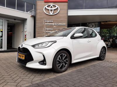Financial Leas Toyota Yaris 1.5 Hybrid Dynamic