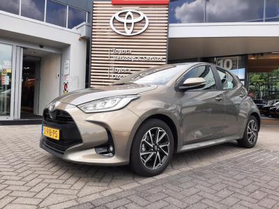 Financial Leas Toyota Yaris 1.5 Hybrid Dynamic
