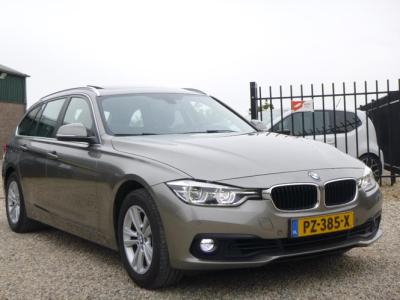 Financial Lease BMW 3 Serie Touring 320i Corporate Lease Executive PANO DAK