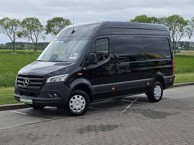 Financial Leas Mercedes-Benz Sprinter 317 L2H2 Pro