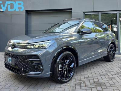 Financial Leas Volkswagen Tiguan 1.5 eTSI R-Line BLACKEDITION MEMORY PANO