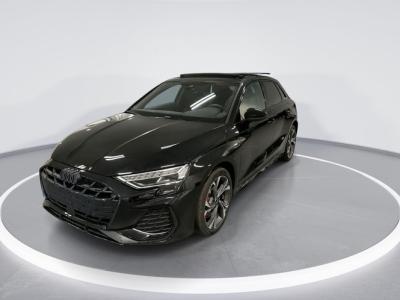 Financial Leas Audi A3 Sportback 45 TFSIe 272pk S-Tronic S Edition Competition