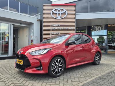 Financial Leas Toyota Yaris 1.5 Hybrid Executive