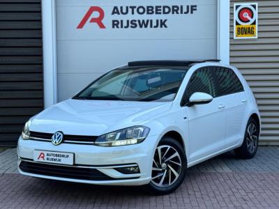 Financial Leas Volkswagen Golf 1.4 TSI Highline Business R Pano