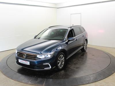 Financial Lease Volkswagen Passat PHEV GTE el Trekh + A klep Camera Disc Pro Navi Virtual IQ Light Dynaudio
