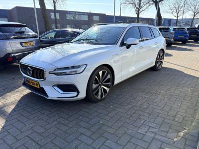 Financial Leas Volvo V60 2.0 T6 Recharge AWD R-Design
