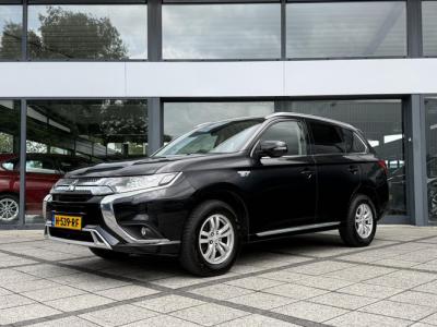 Financial Leas Mitsubishi Outlander 2.4 PHEV Pure