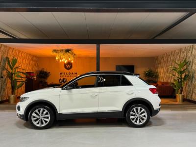 Financial Lease Volkswagen T-Roc 1.5 TSI Style Garantie Trekhaak CarPlay PDC Adoptieve Cruise Lane ASS LED Clima Navi Rijklaar