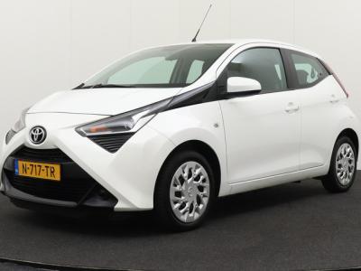 Financial Lease Toyota Aygo 1.0 VVT-i X-play