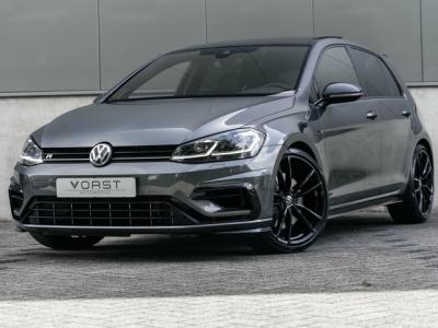 Financial Leas Volkswagen Golf 2.0 TSI 4Motion R Performance Pano Akra DCC