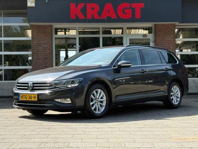Financial Leas Volkswagen Passat Variant Business 1.5 TSI 150 pk - Automaat - winterpack - trekhaak - LED