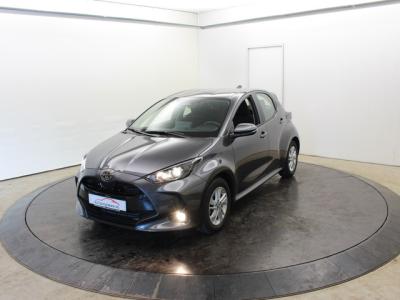 Financial Lease Toyota Yaris 1.5 Hyb Nieuw Rijklaar Camera PDC v+a Stoel